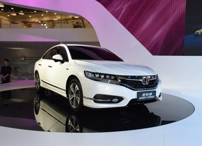 hth华体官方下载app-
玻璃棒消失 鸡蛋变银蛋! 这位老师很超能!(图17) hth华体