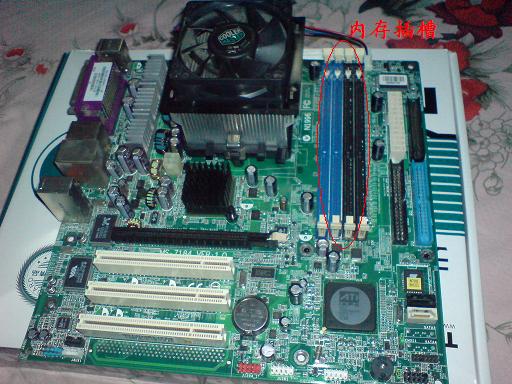 ‘hth华体’
如何设计创意类海报?这8大绝招帮你搞定(图4) hth·华体